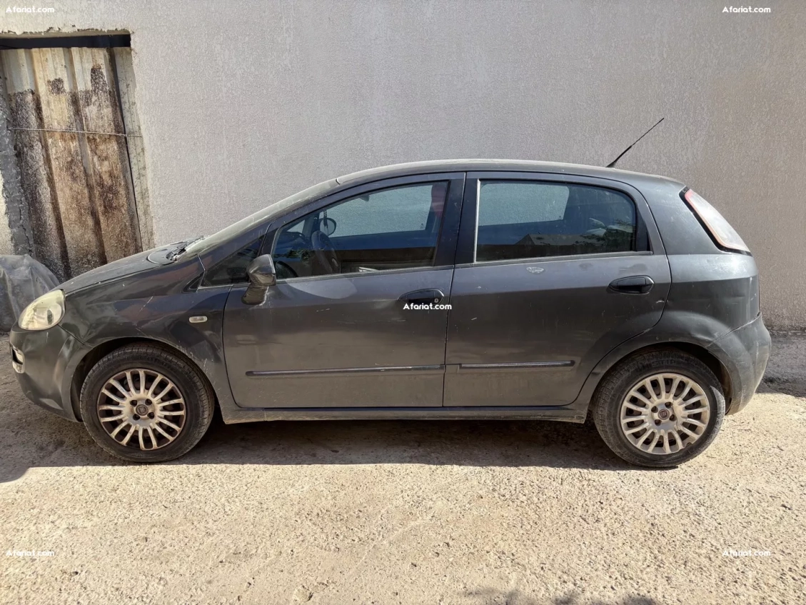 voiture Fiat Punto