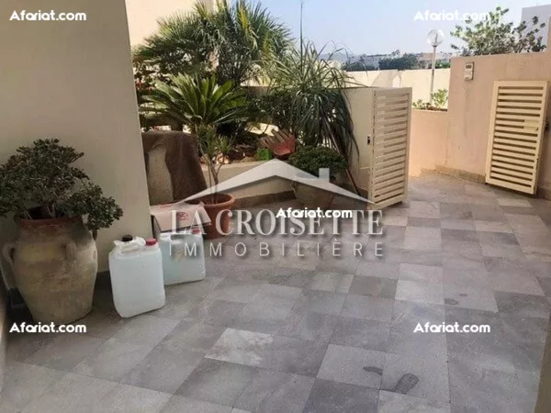 Duplex S+3 avec jardin à La Marsa 	ZDV0068