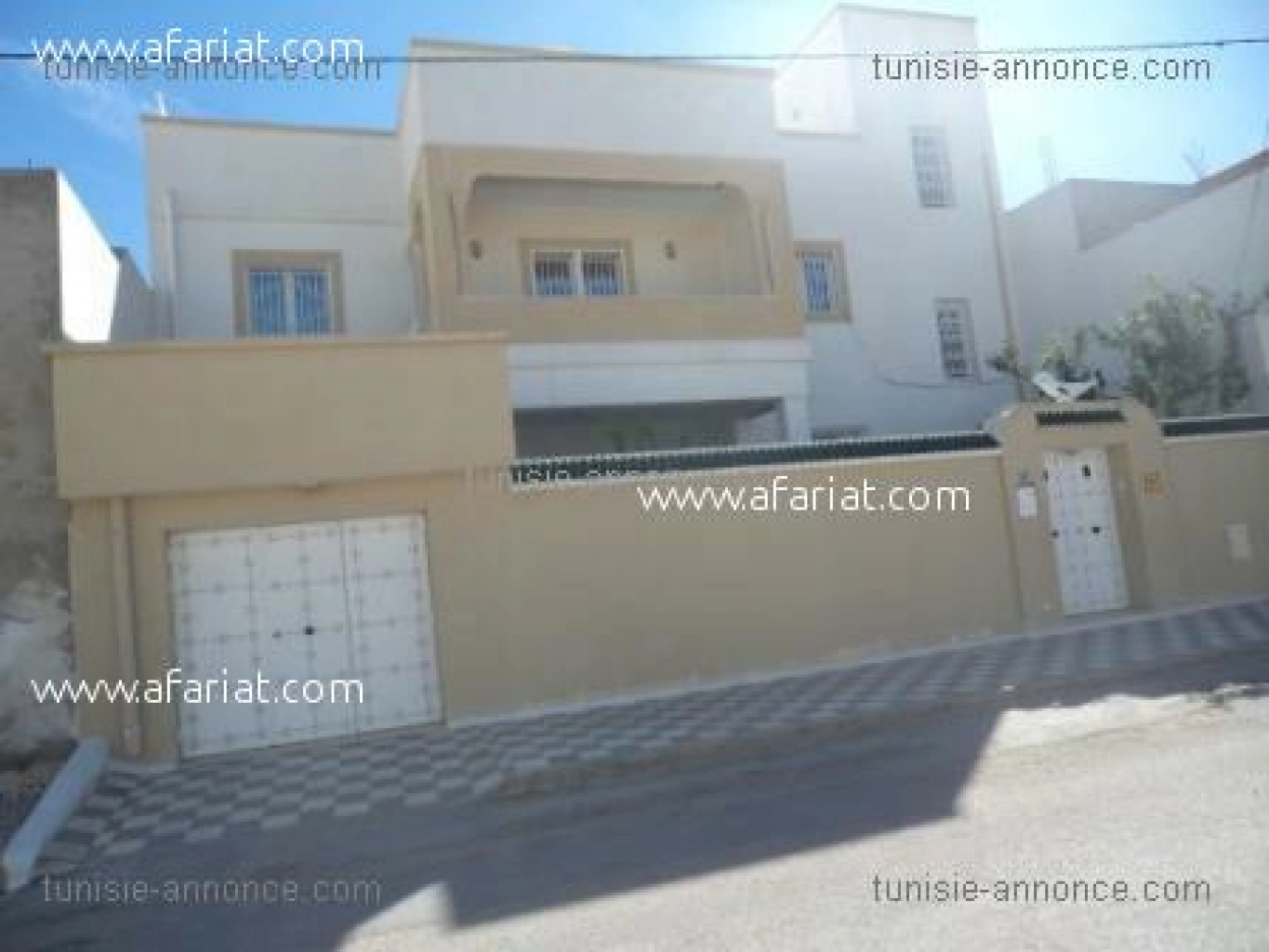 Etage Du Villa Sans Meuble A Hammam Sousse Afariat Tayara