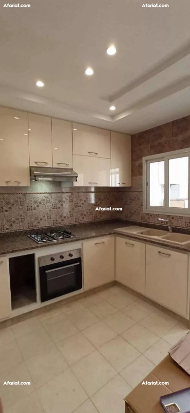 Appartement / condominium de 3 chambres et 2 salles de bain à Nor