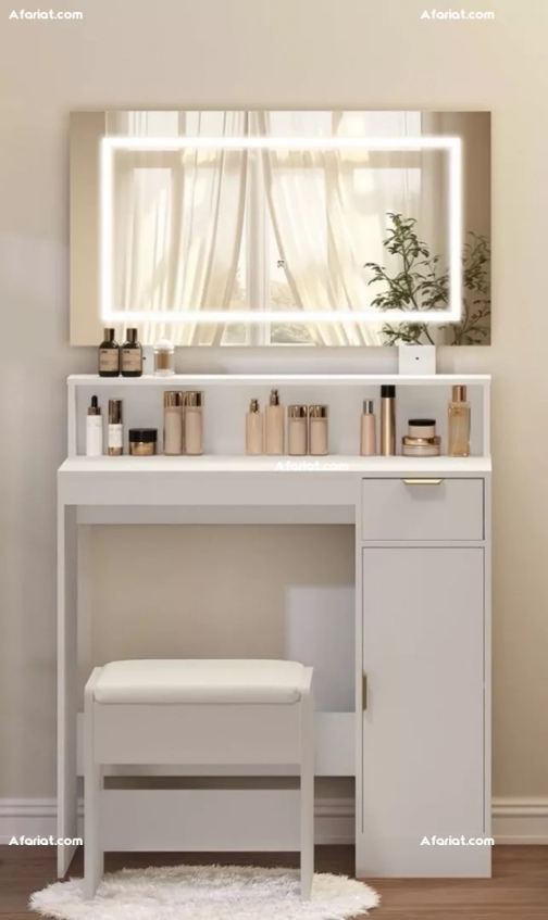 Coiffeuse moderne avec miroir LED