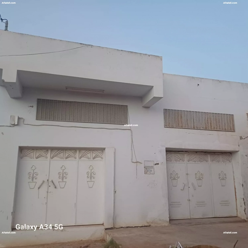 للكراء مخزن (DEPOT ) à Sfax - 200  mettre carré