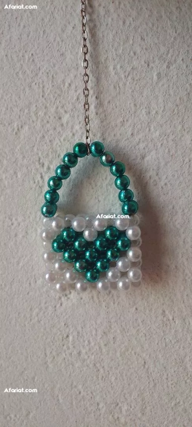 porte clé en perl et cristal