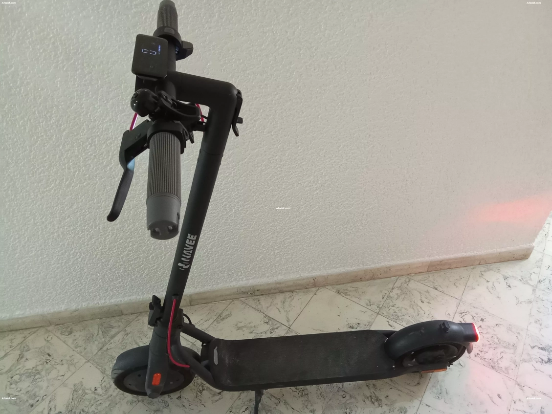 A vendre scooter naveeN65