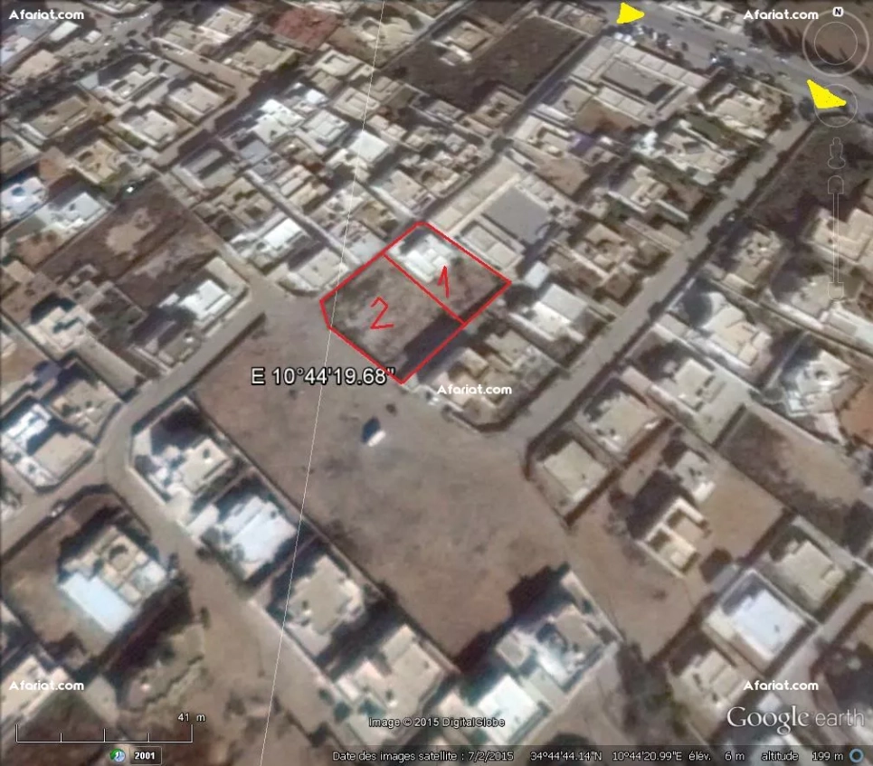 Terrain de 811 m² Route EL AIN km 2