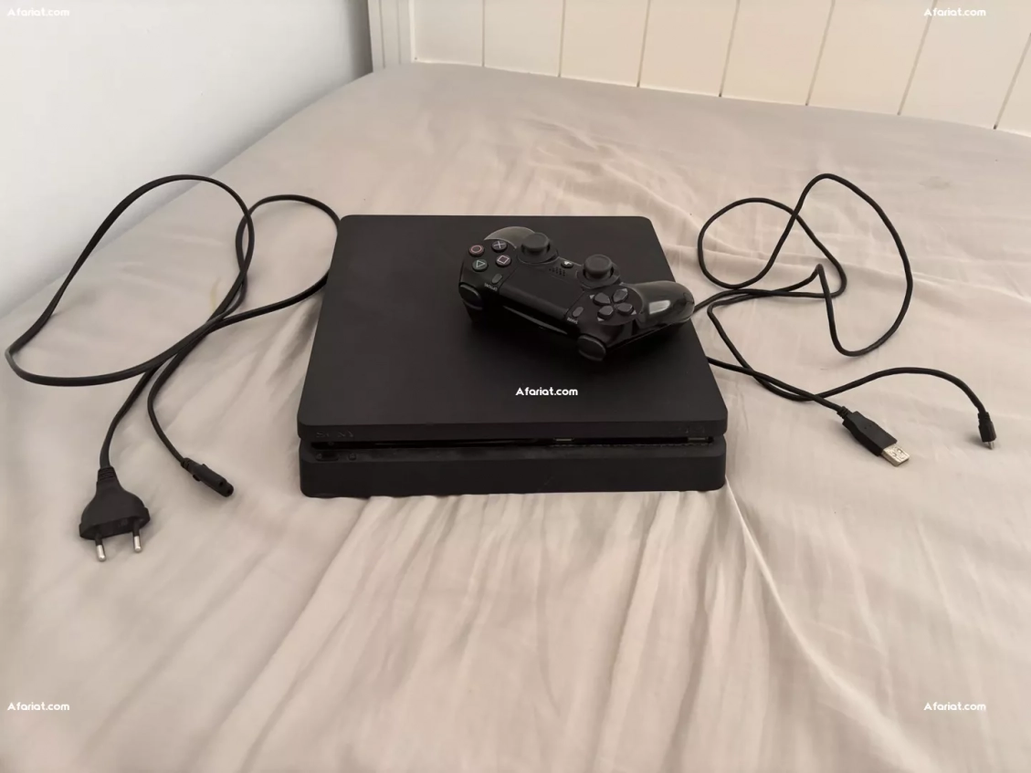 PS4 Slim  + Manette
