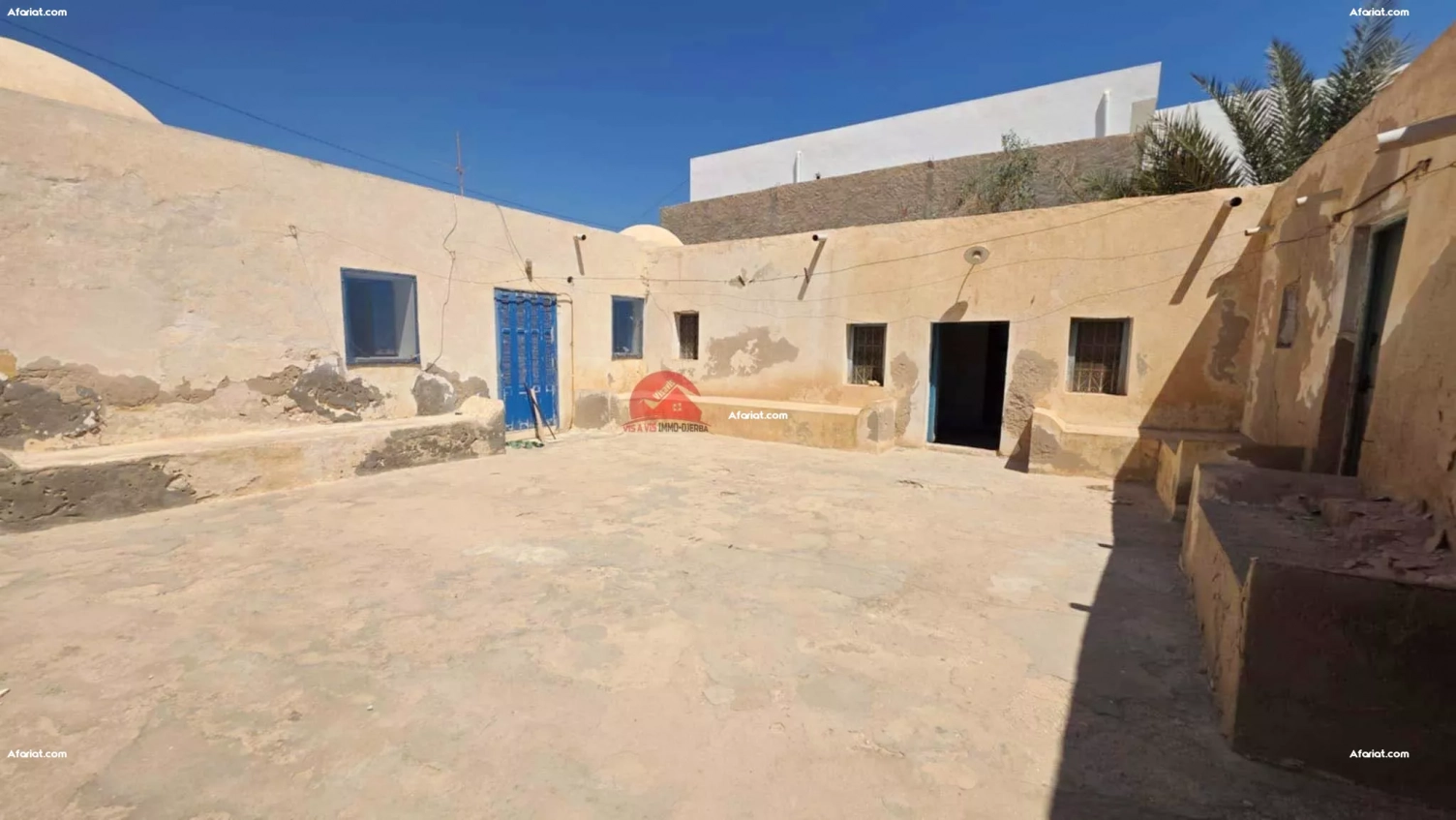 HOUCH DJERBIEN À VENDRE À HOUMT SOUK DJERBA ZU - RÉF H721