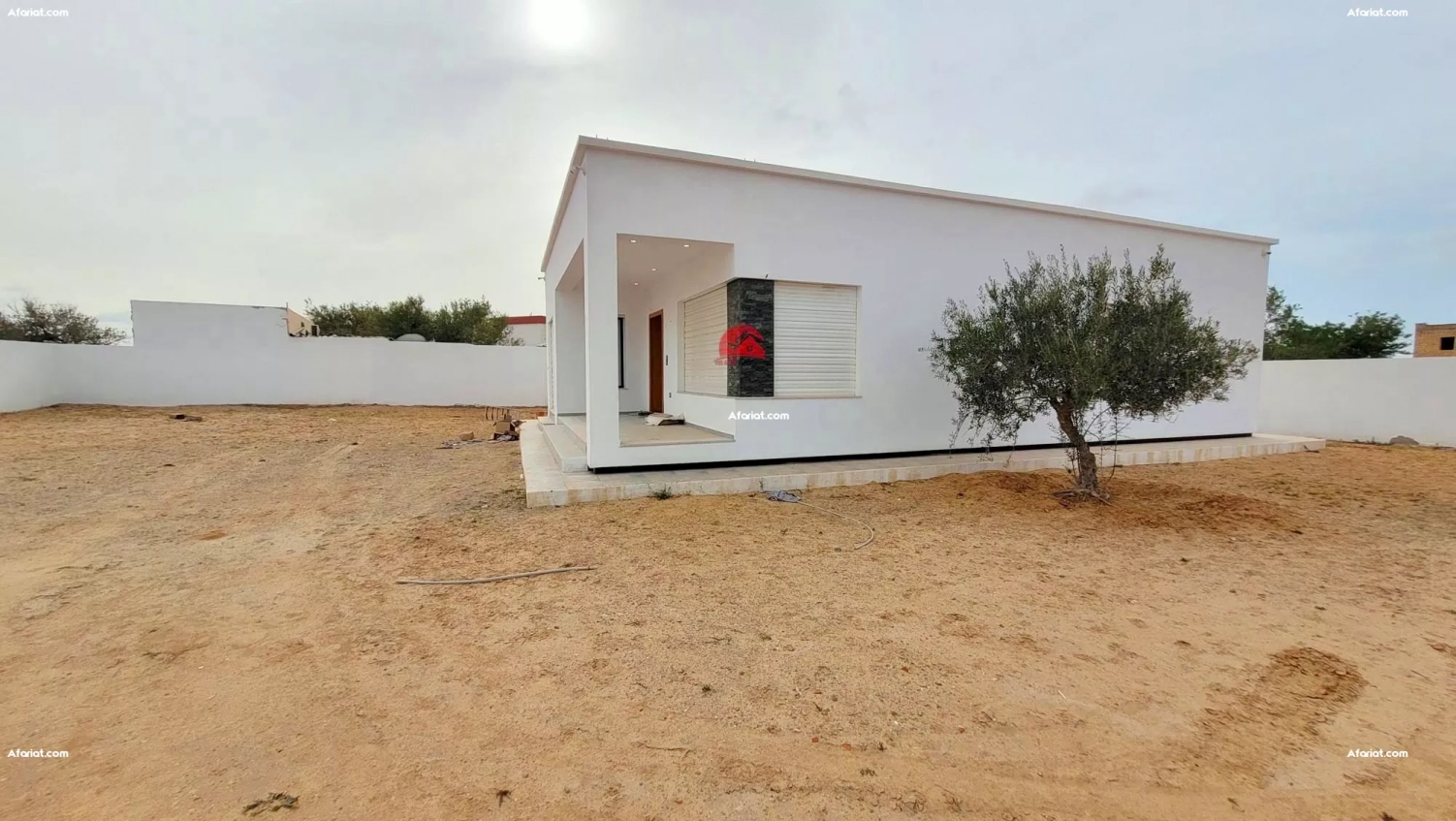VILLA PLAIN-PIED À DJERBA HOUMT SOUK ZA - RÉF V674
