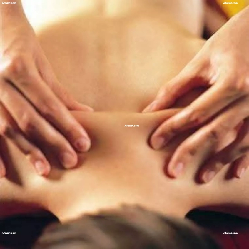 Massage relaxant sensuel pour tout le corp 100TND