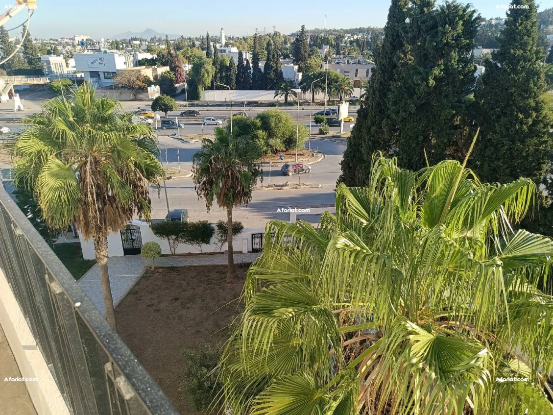 Appartement à partager pour homme a Manar 2, S+3