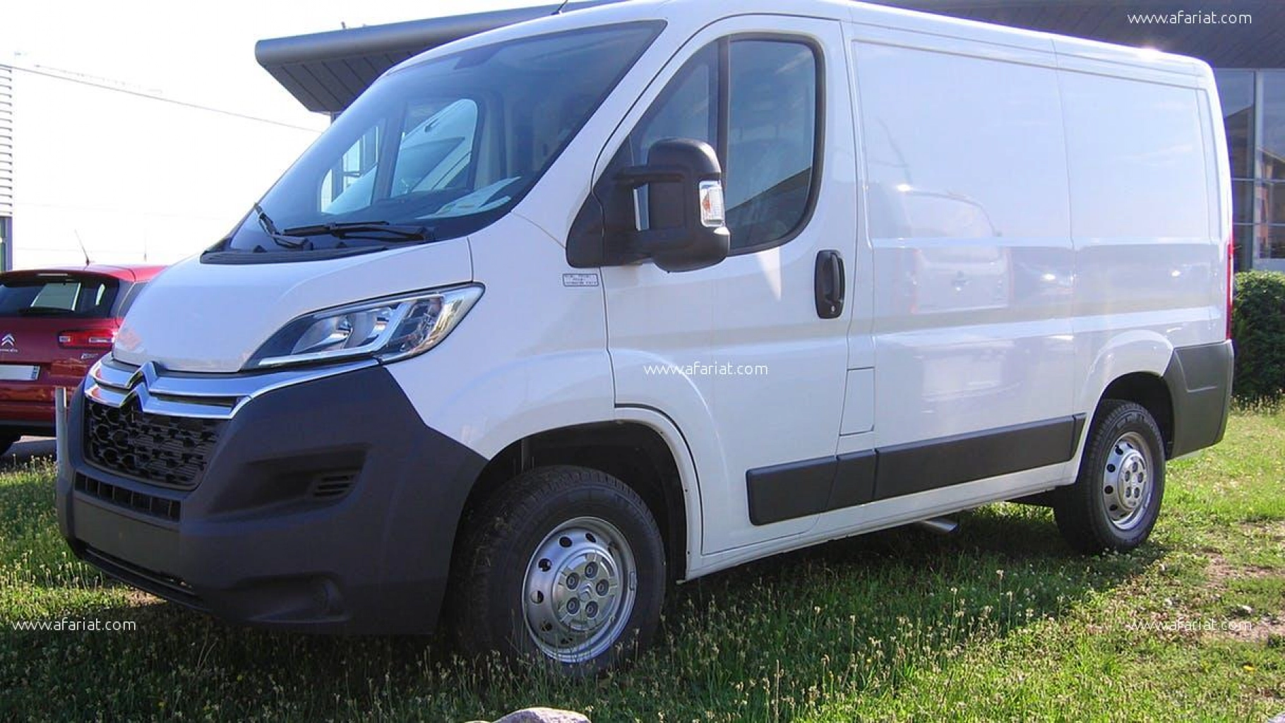 Camionnette avec chauffeur