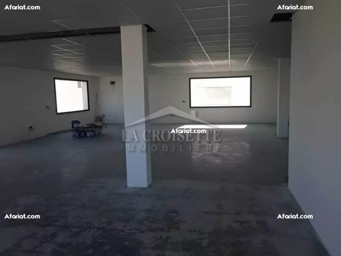 Bureau H+2 à Ain Zaghouan Nord ZBL0251