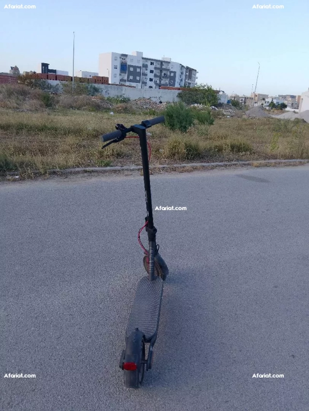 trotinette électrique Xiaomi mi électrique scooter 4 lite