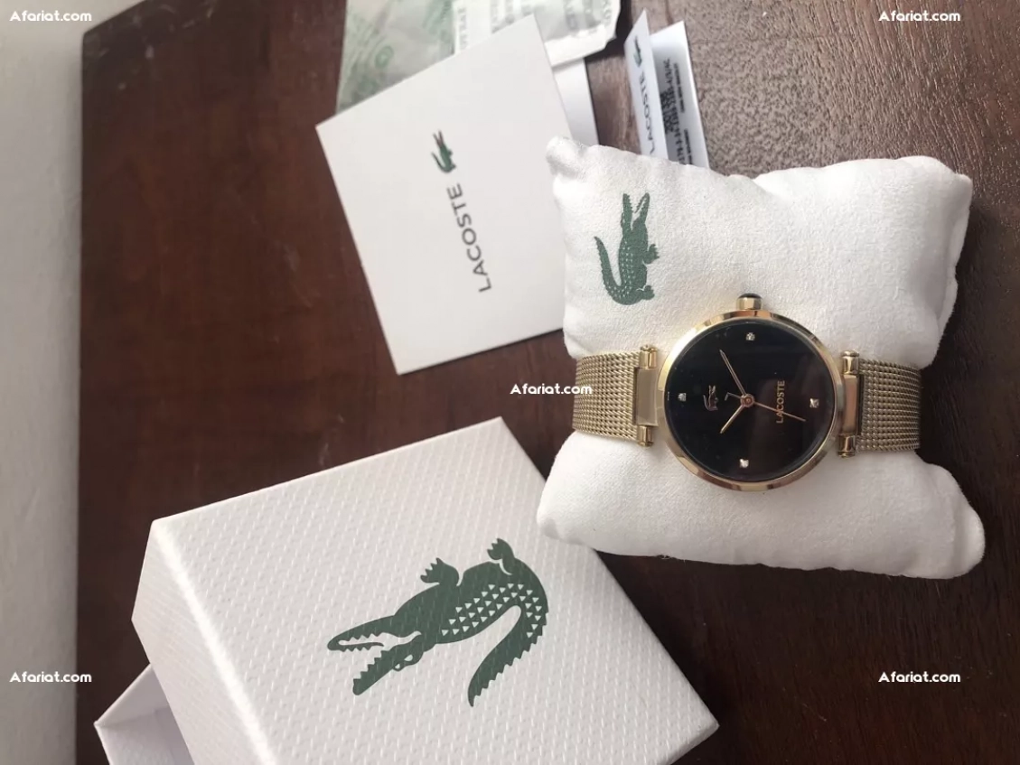 Montre femme Lacoste originale en tres bon état
