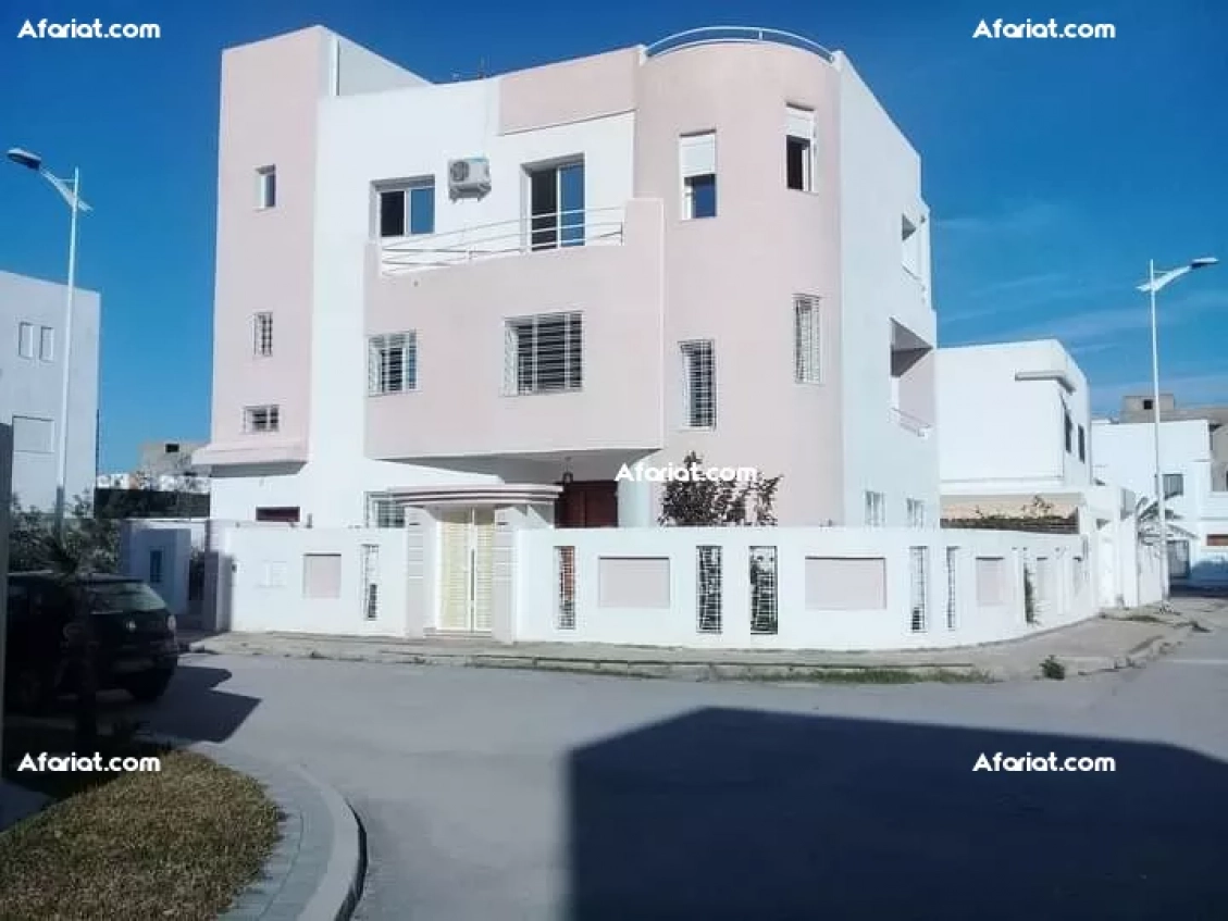 BEL APPARTEMENT AU 2eme ETAGE