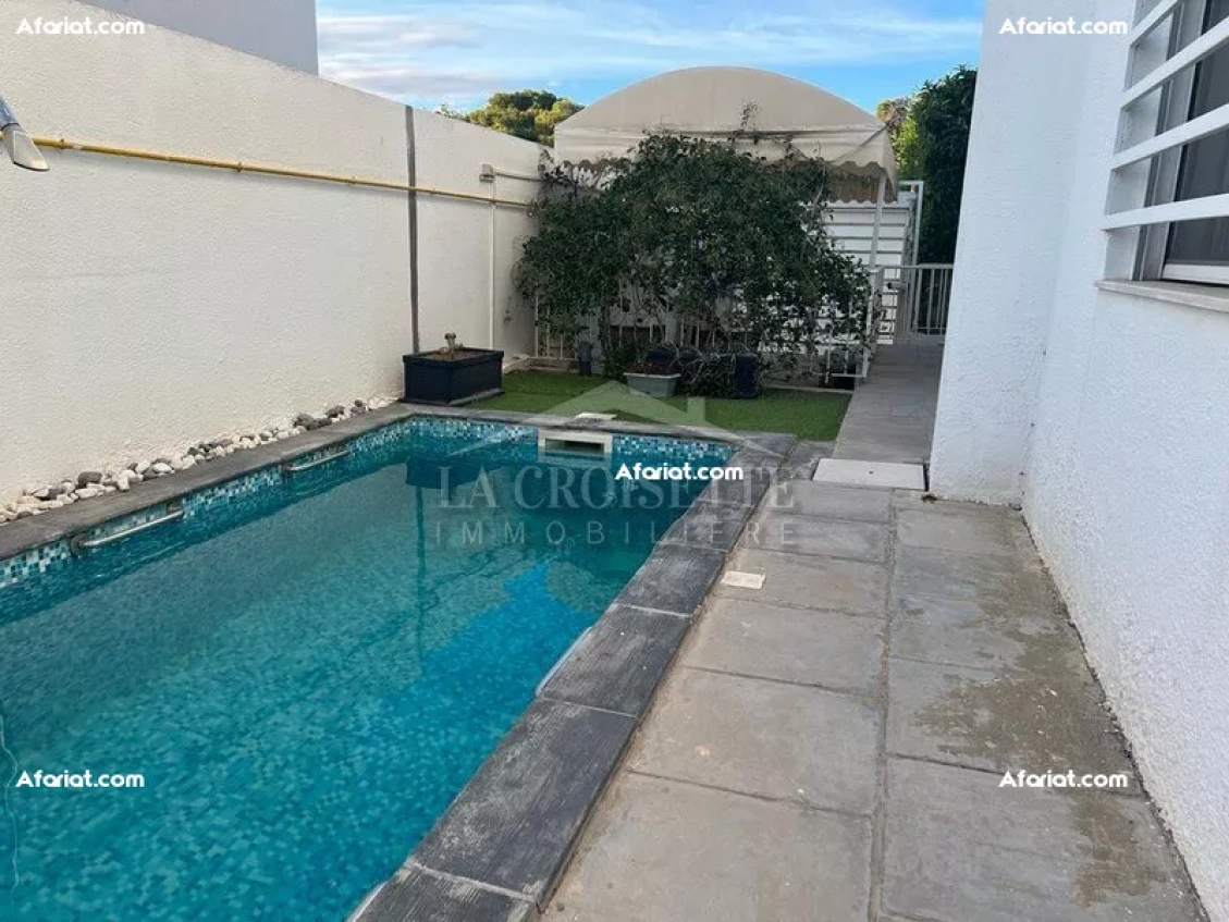 Villa S+5 avec piscine à La Marsa MVL1282