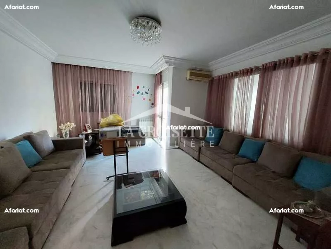 Appartement S+4 à La Soukra  MAV1393