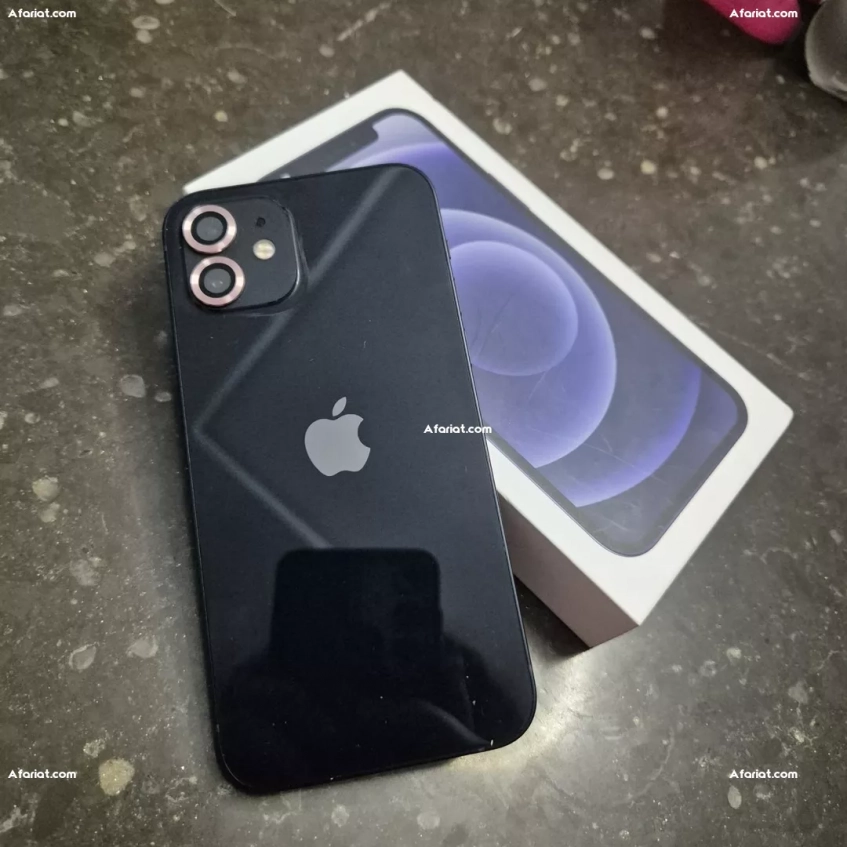 iPhone 12.