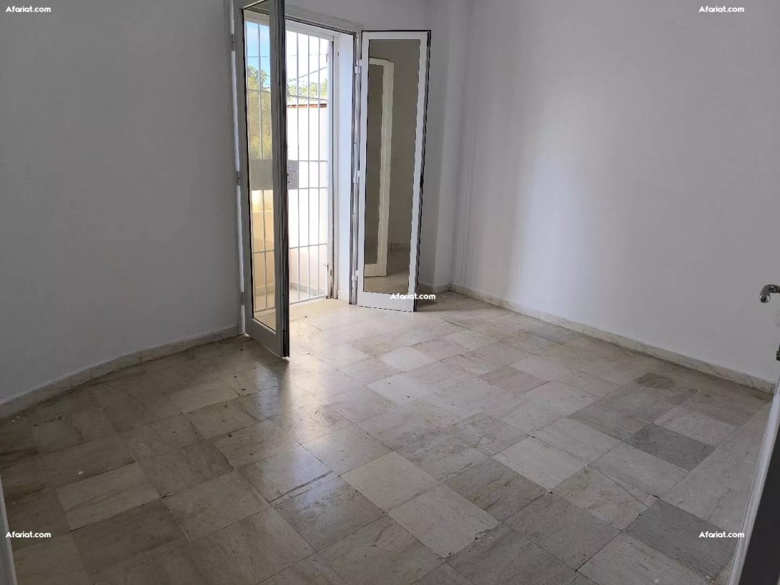 un petit duplex à la Marsa