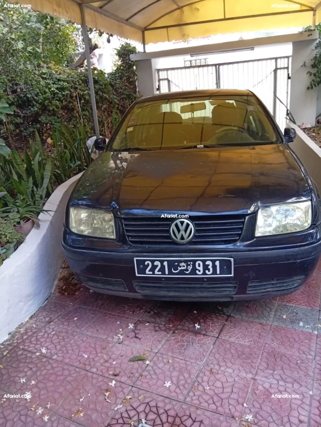 MISE EN VENTE D'UNE  WOLSVAGEN BORA -DISPONIBLE SUR BIZERTE -