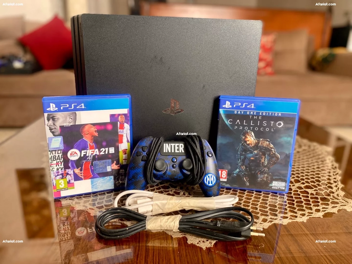 PS 4 PRO Importé De Italie 