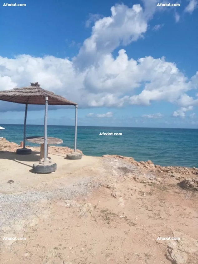 un terrain prés de la plage à kerkouane avec facilité du paiement