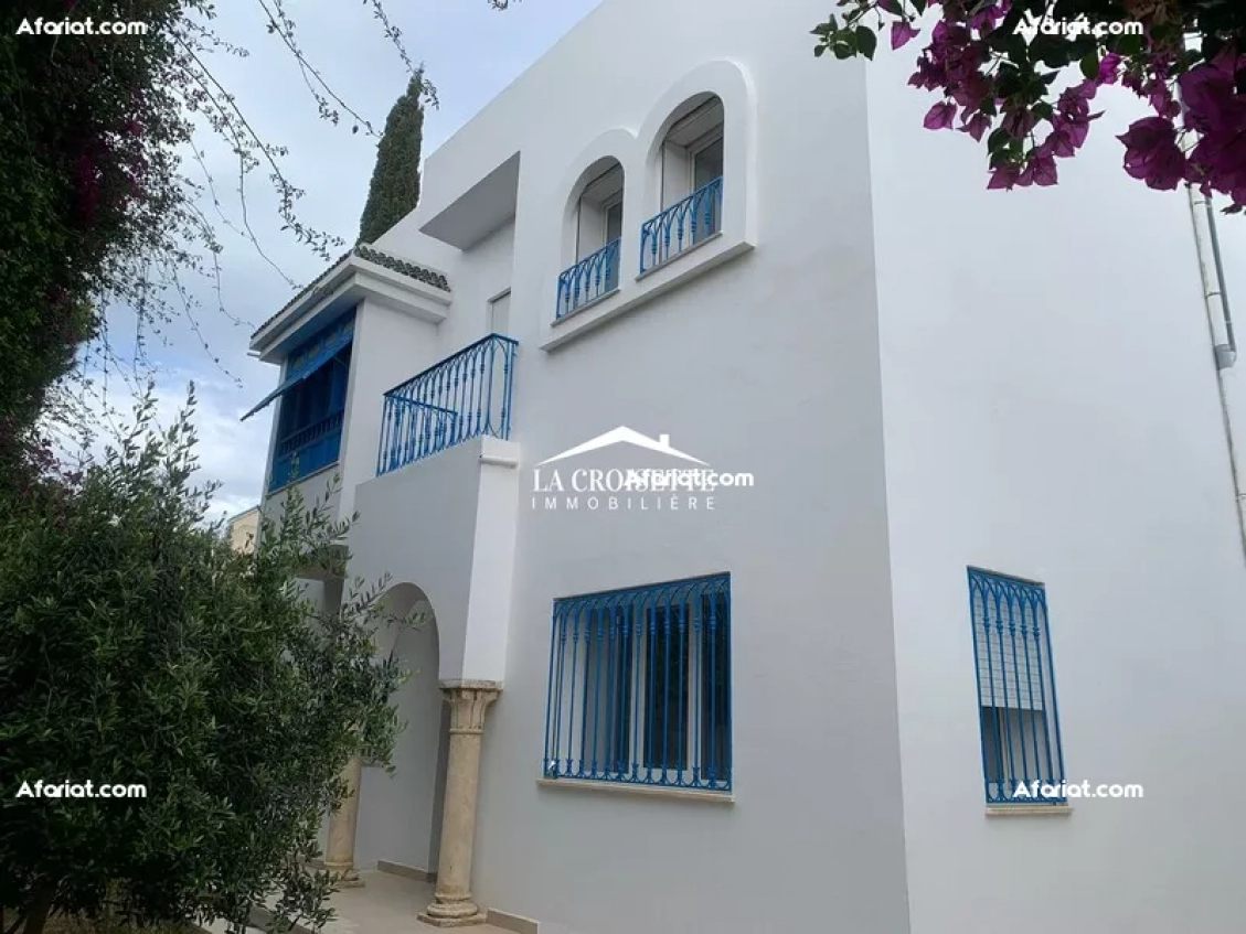 Villa S+5 à La Marsa ZVL1541