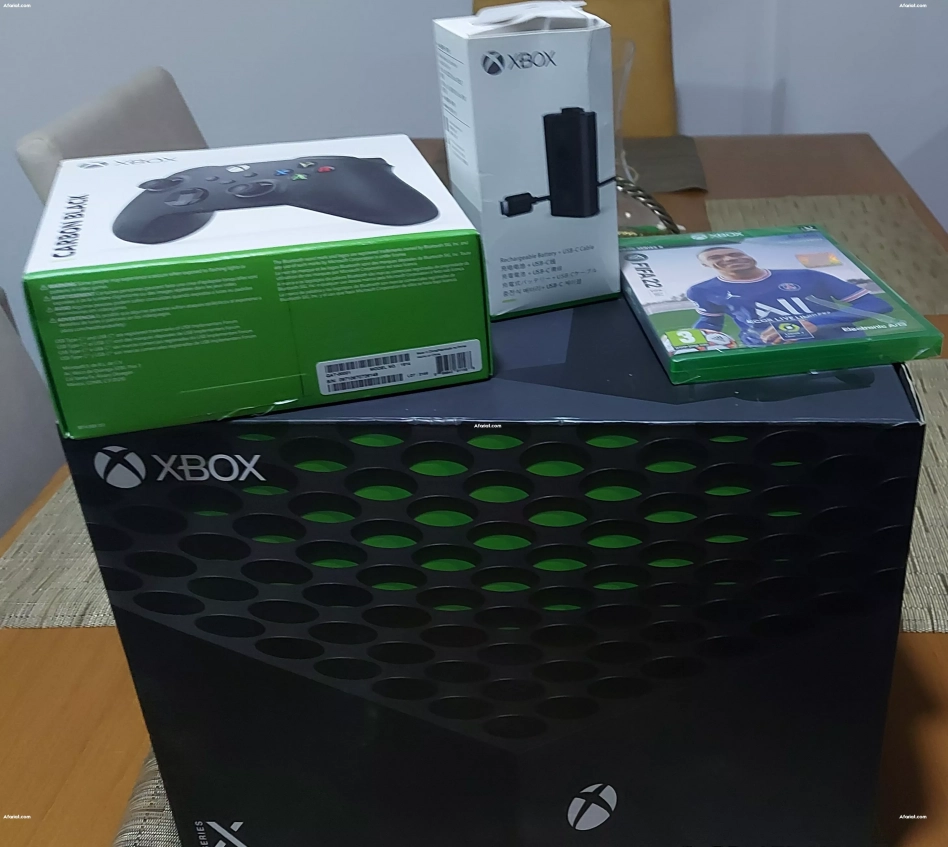 Xbox serie x acheté depuis 2 mois fnac tunisie avec accessoires