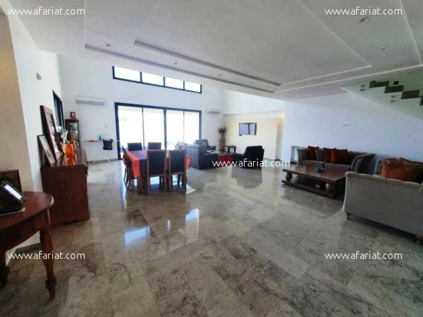 Villa LABELLO (Réf: V1237)