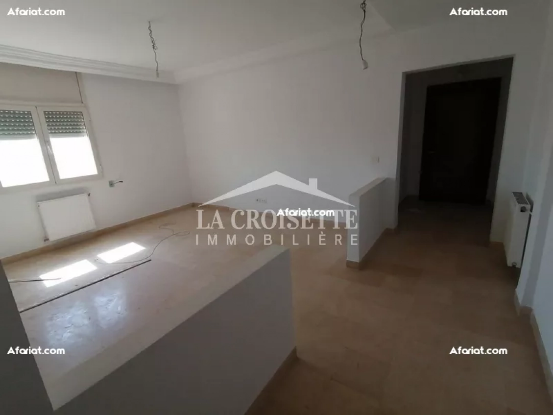 Appartement S+3 à L'aouina MAL0898