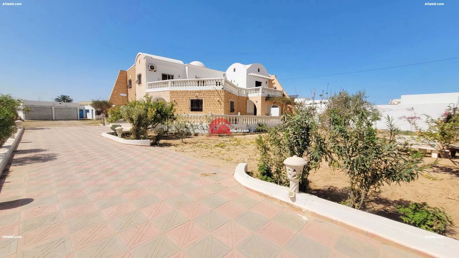 GRANDE VILLA MEUBLÉE À DJERBA MIDOUN ZA - RÉF V700