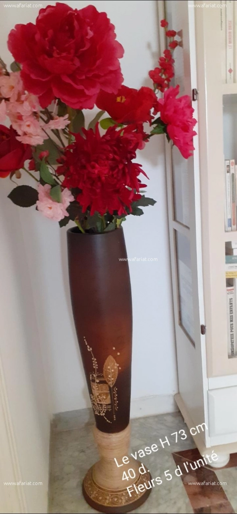 Vend vase à fleurs