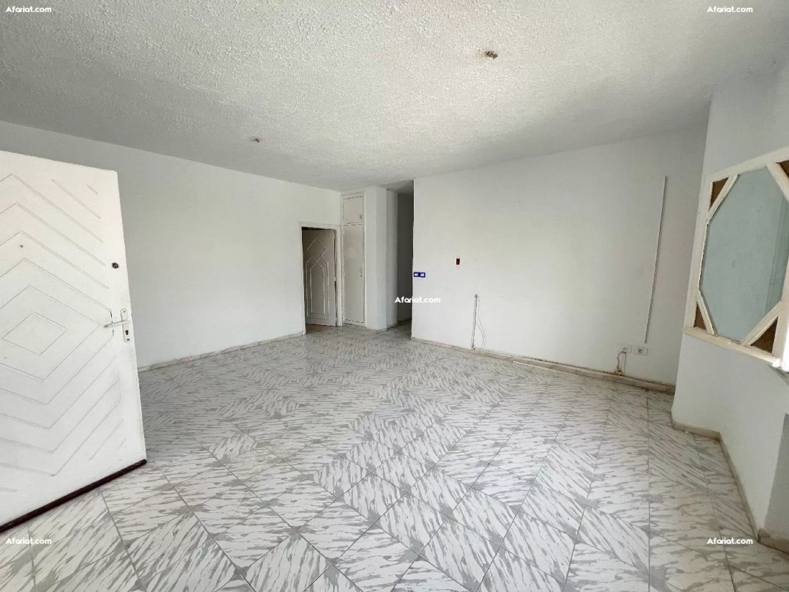 A Vendre appartement S+3 à la Marsa