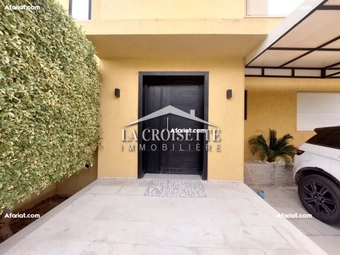 Villa S+3 avec piscine à La Soukra  MVL0670