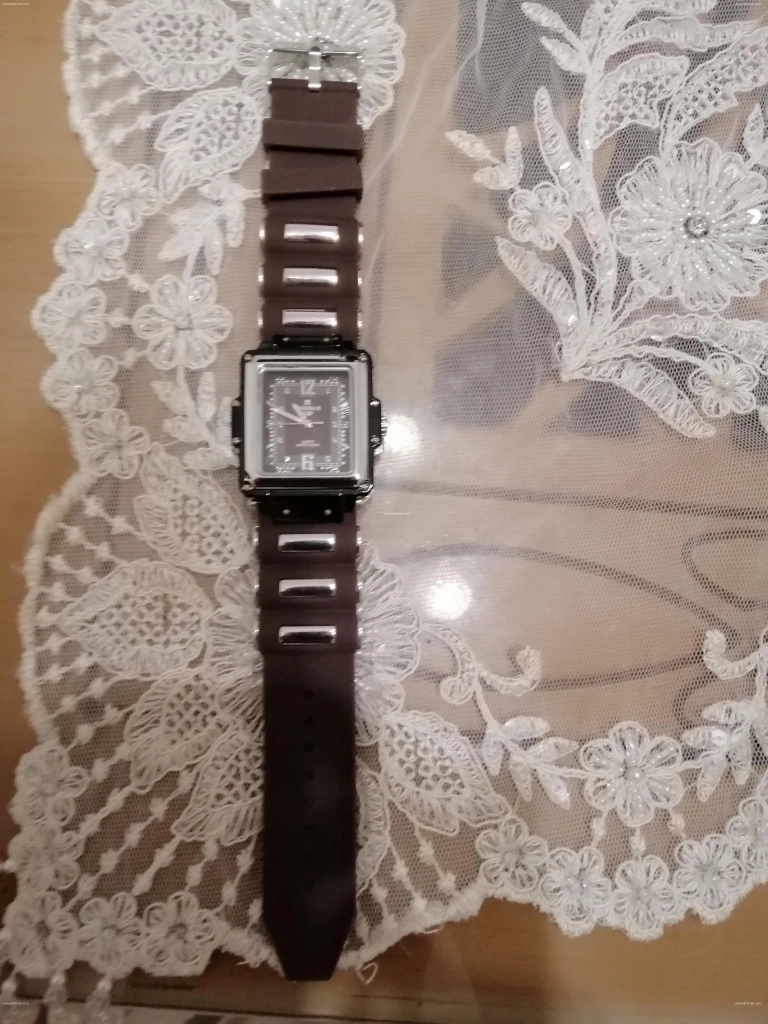 Moonax Quartz Rectangular Watch, Men's Fashion, Watches & Accessories,  Watches on Carousell