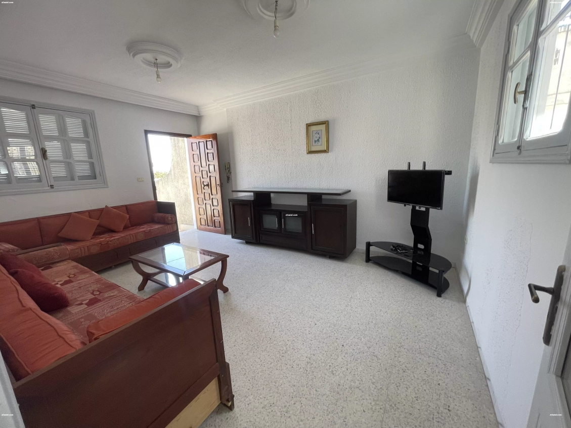 A louer appartement S+2 à Radès