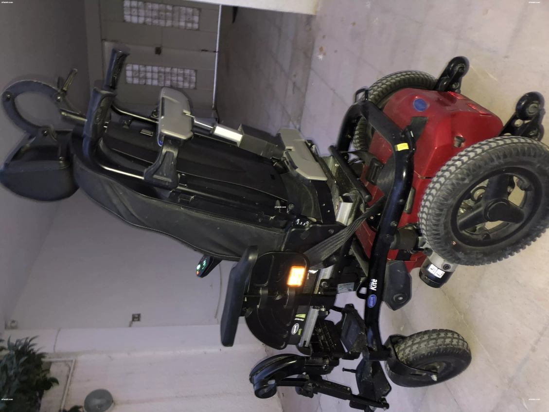 Chaise roulante électrique | afariat.com