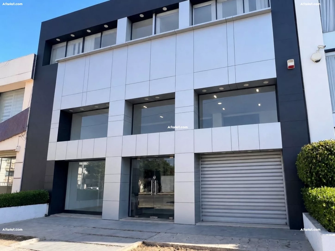 A louer Local Commercial 460 m² A La Soukra