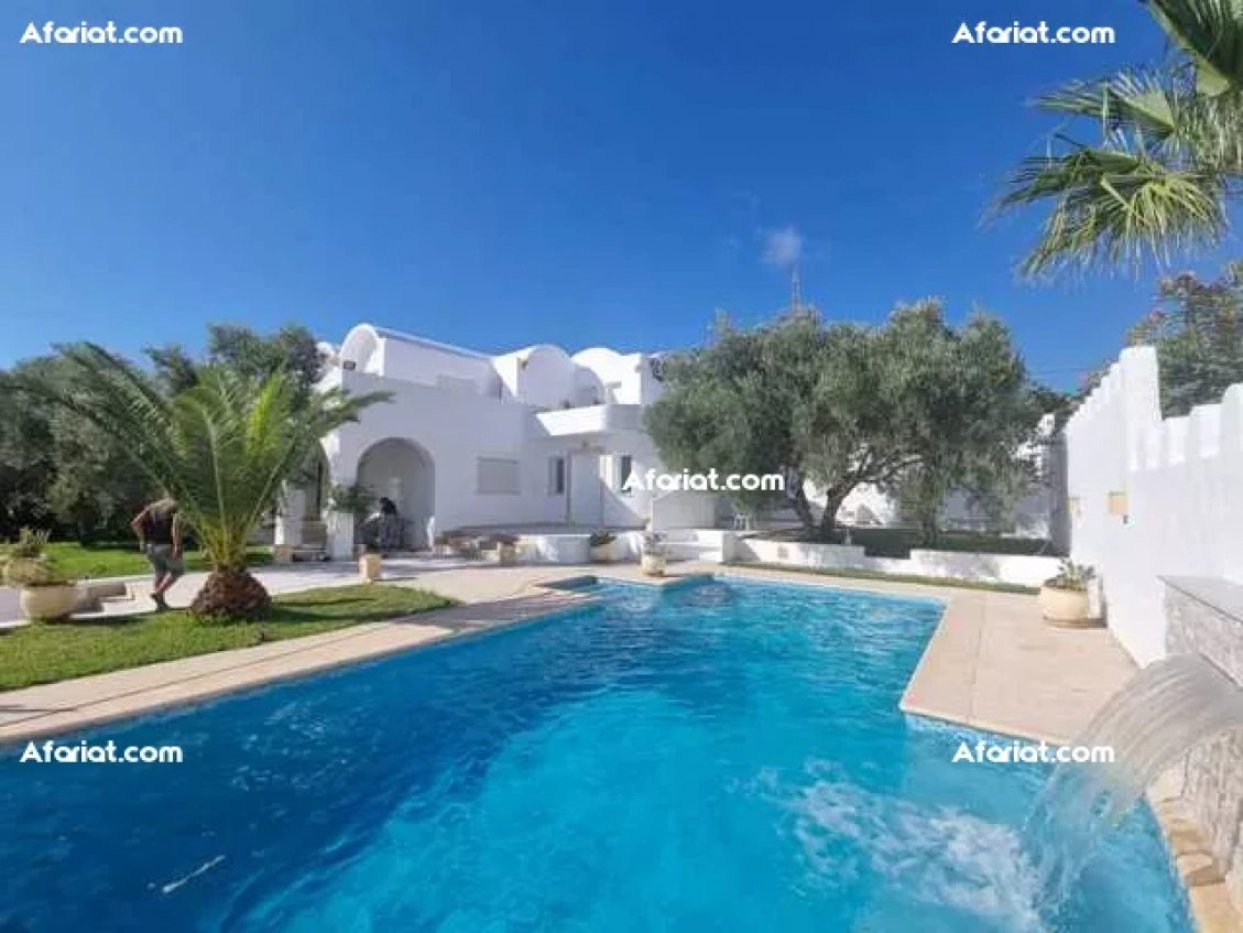 Villa ROSALI (Réf: V432)
