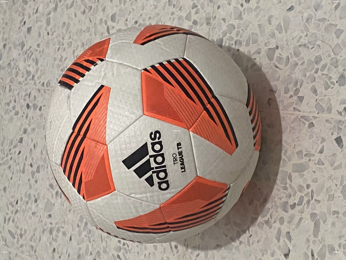 Ballon de football Adidas