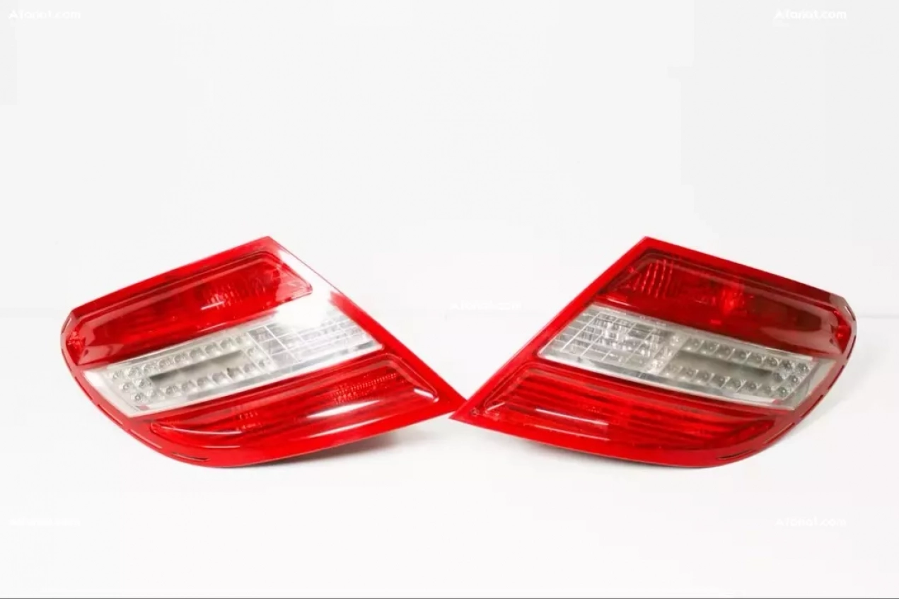 FEUX ARRIÈRE DISPONIBLES CHEZ ELKHATIB MOTORS