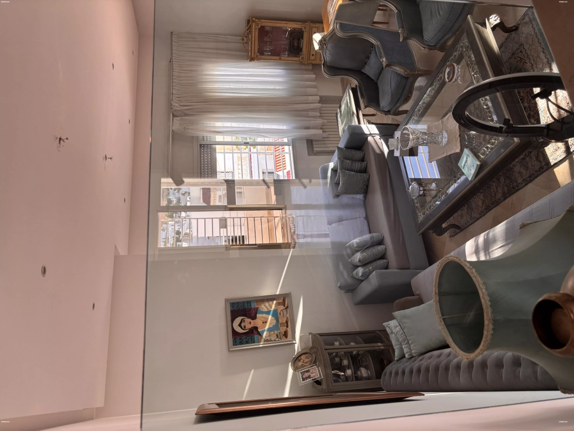 Triplex à ennasr 2 à louer