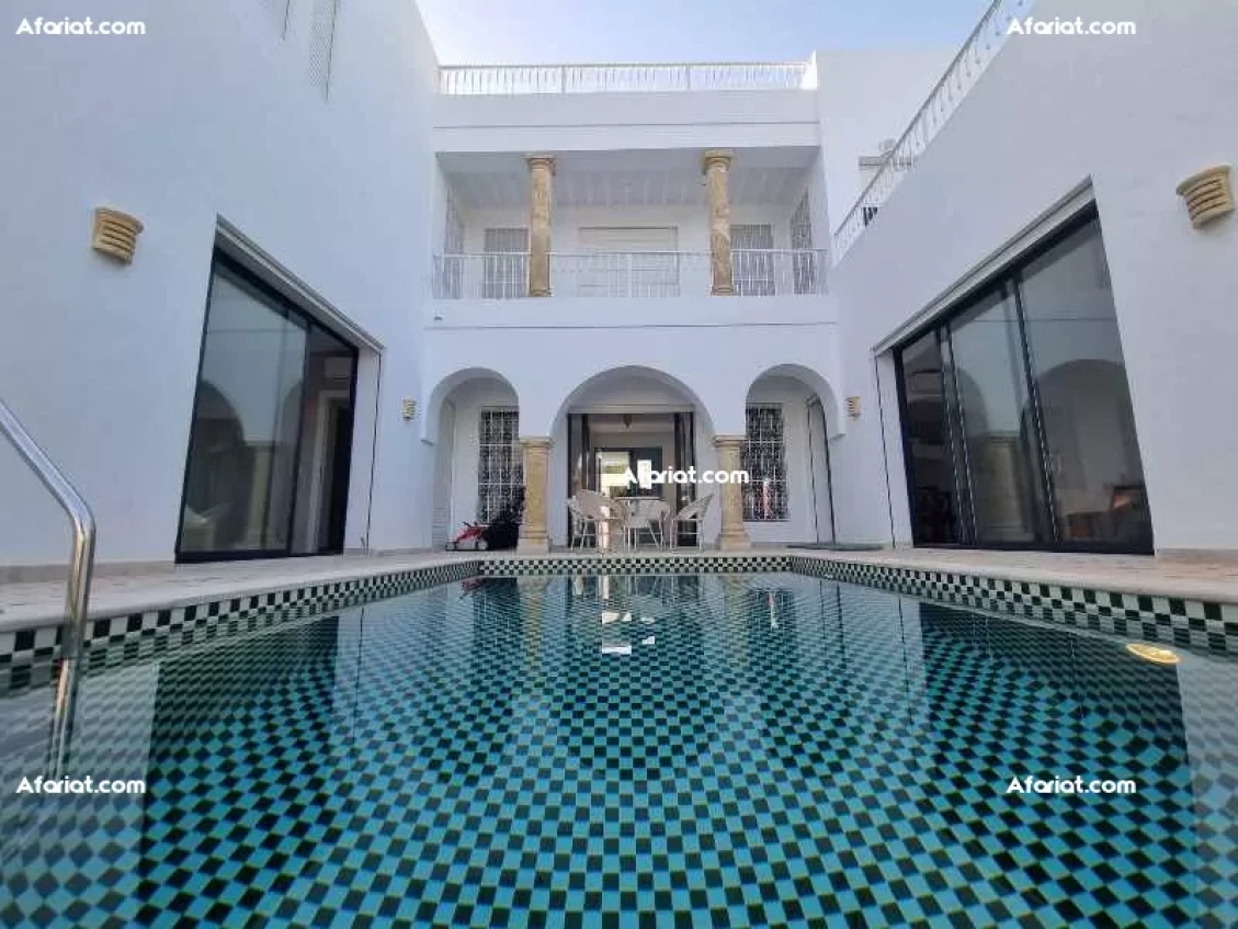 Villa EUPHRAISE(Réf: L2626)