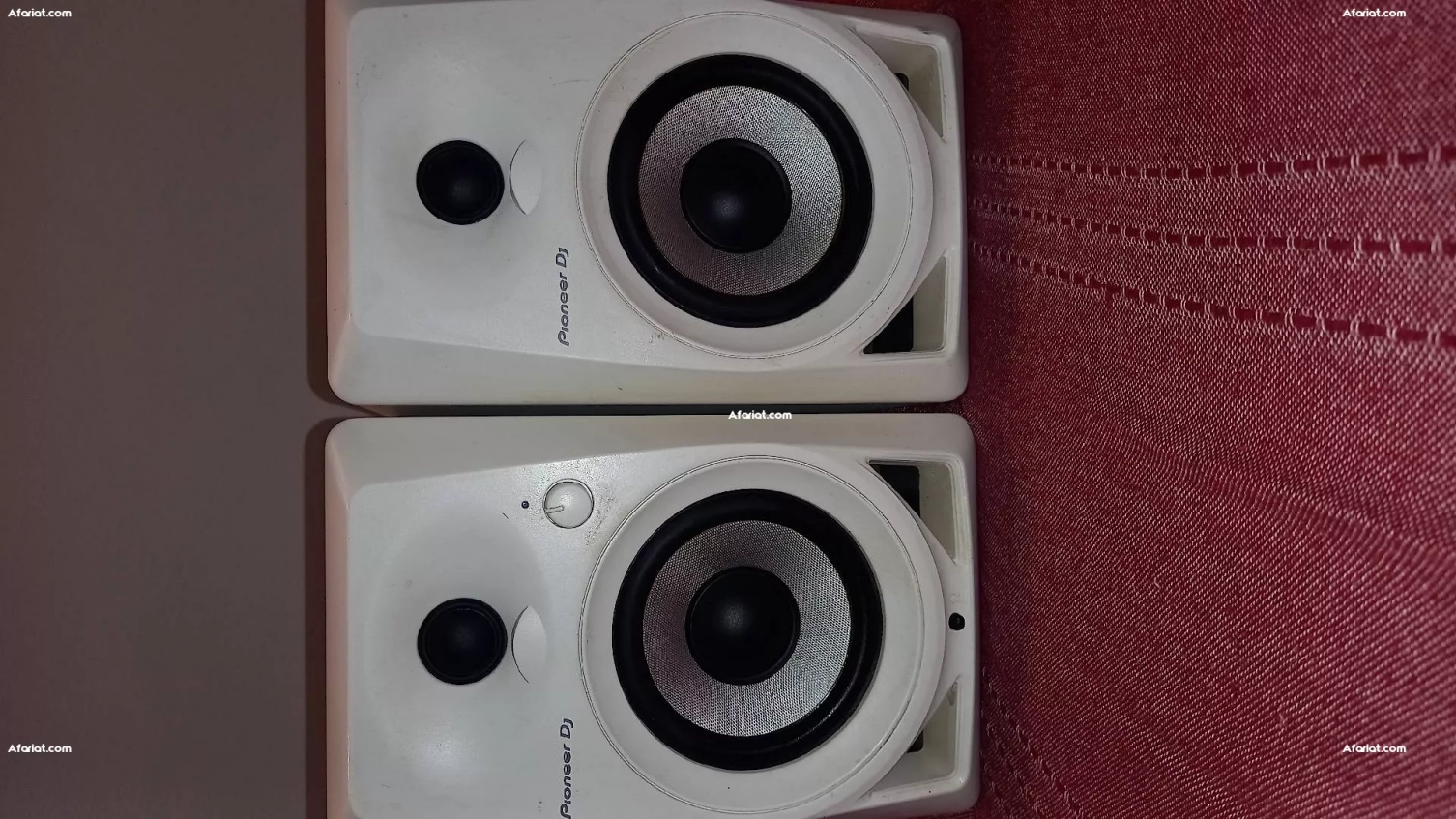 Pioneer Stereo Speakers