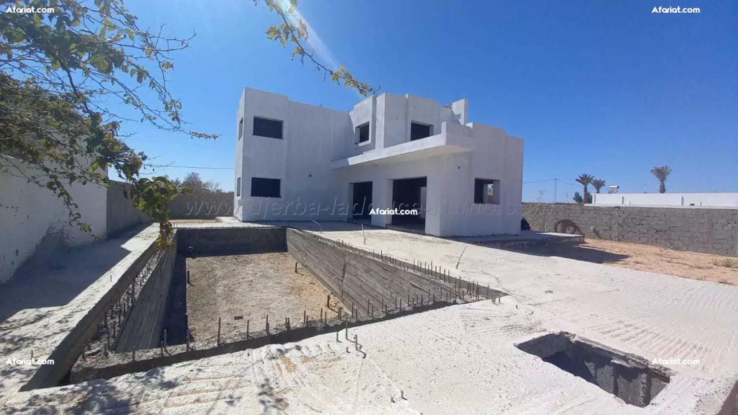 Grande villa titrée à vendre à Midoun - Djerba