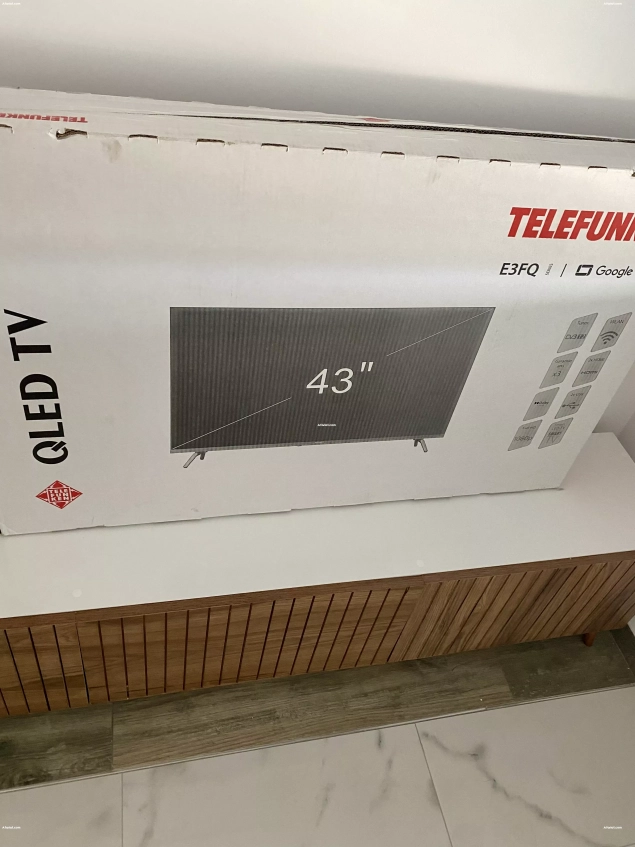 TV Telefunken 43” Smart E3FQ Google TV – NEUVE JAMAIS UTILISÉE –