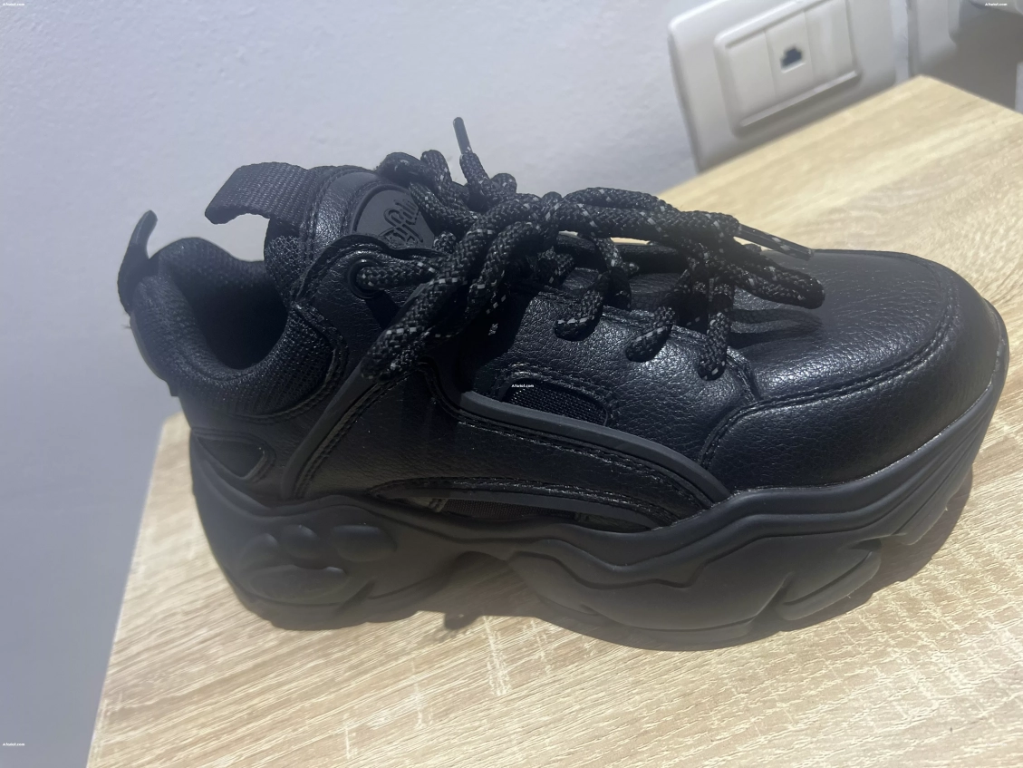 Chaussures pour femmes Buffalo