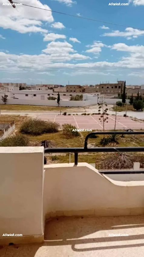 appart S+3 en 2eme etages à residence Samar rt de raoued