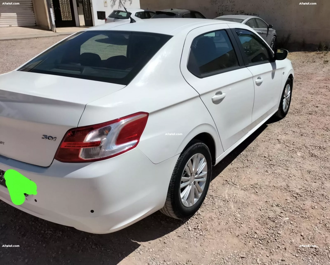 Voiture 301