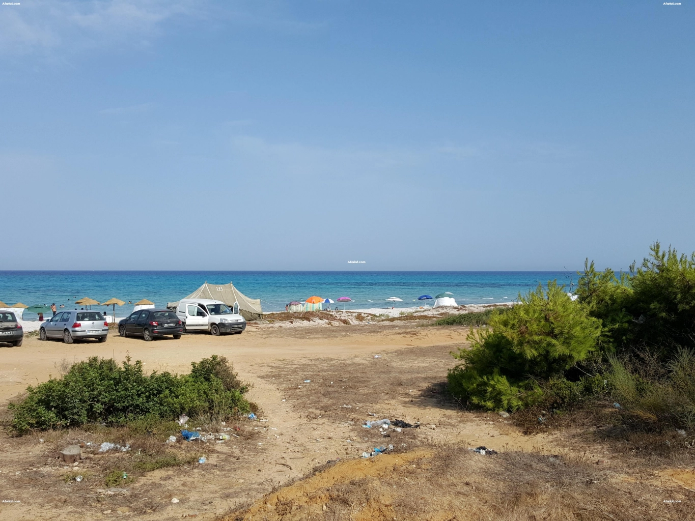 sol sur la bandé côtière